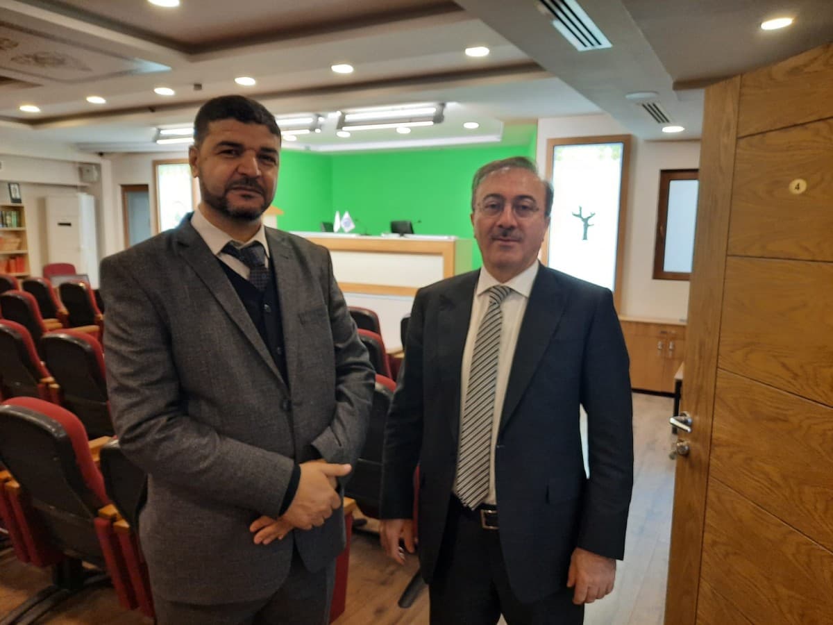 زيارة ودية من رئيس جامعة النعامة بالجزائر