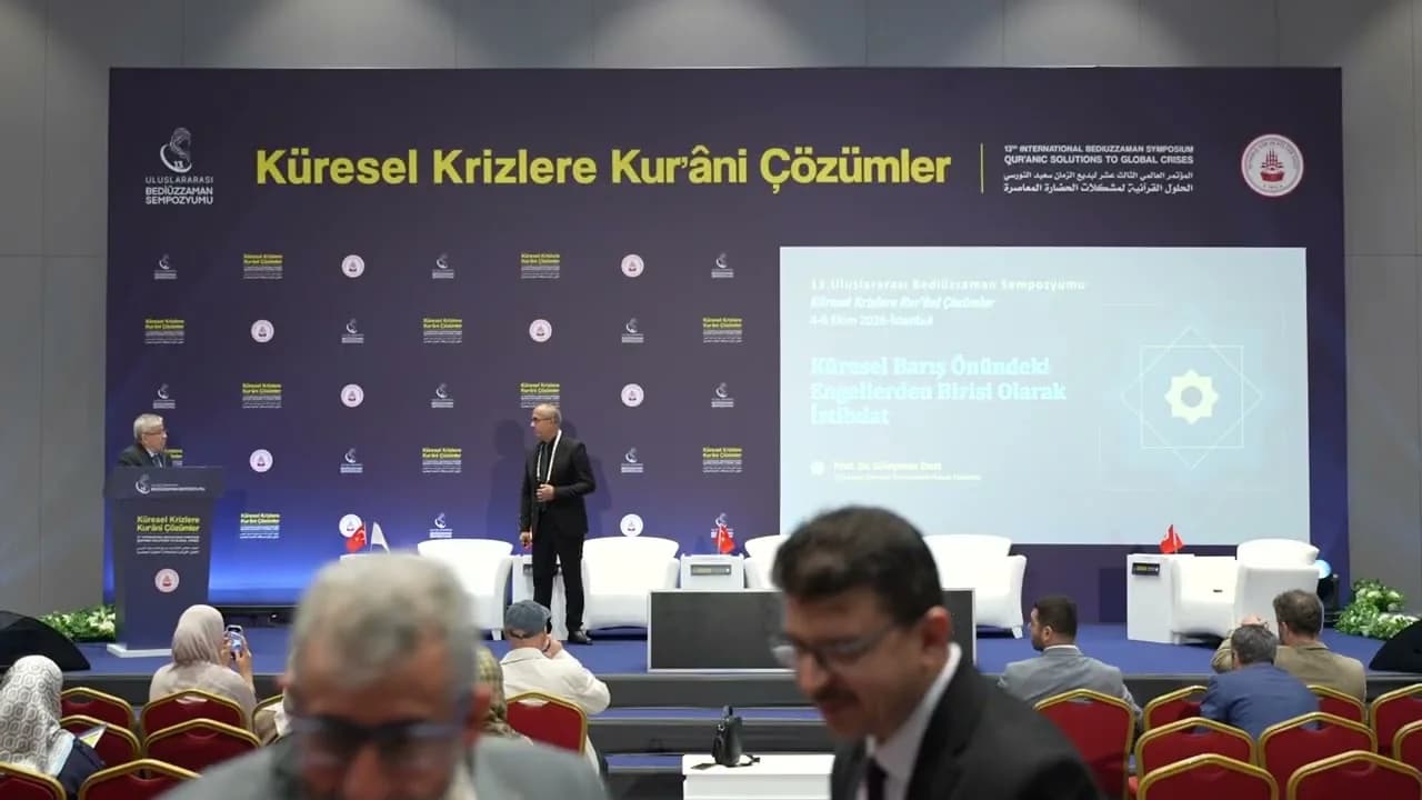 3. Oturum: Modern Eğitimde Yeni Eğilimler Kâinat Okuryazarlığı ve Fıtrat Temelli Modeller — video kaydı