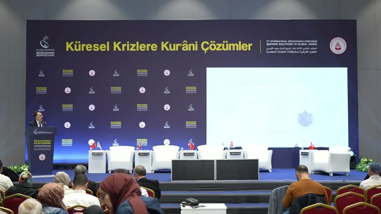 13. Oturum: Risale-i Nur Perspektifinde Dijital Çağın Sınamaları Gençlik ve İrade İnşası — video kaydı