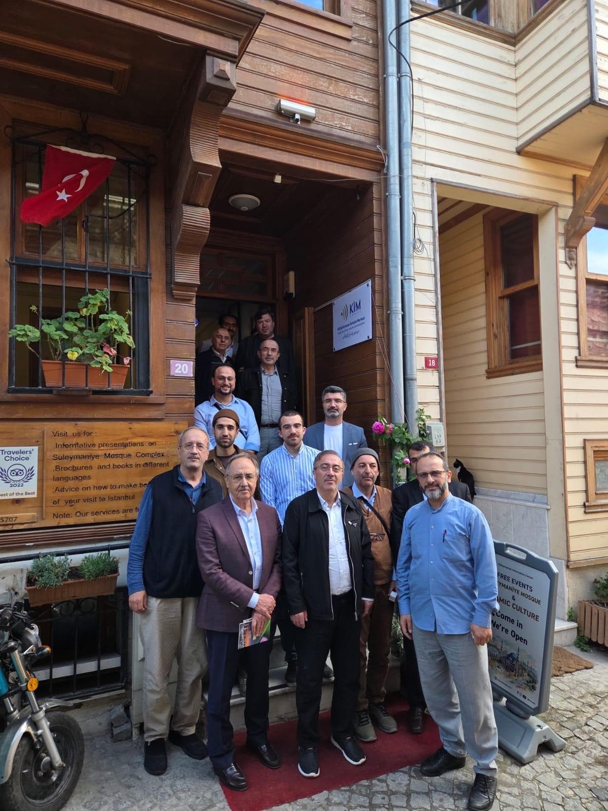 İİKV ve KİM Vakfı’ndan Mühtedilere Küresel Destek