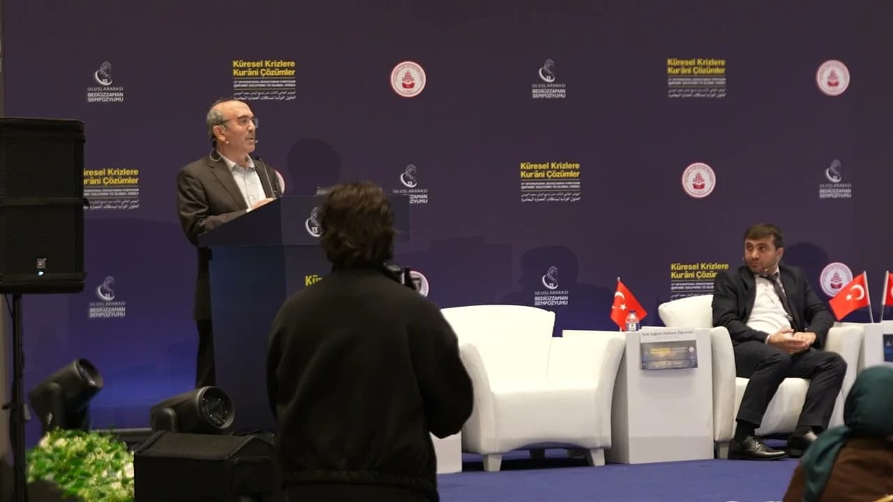 32. Oturum: Küresel ve Dijital Krizlere Karşı Risale-i Nur’un Anlam ve Değer Önerileri — video kaydı